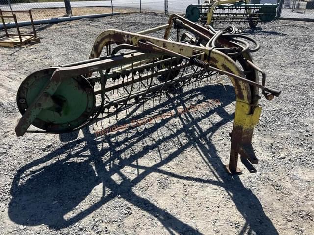 Image of John Deere 640 equipment image 1