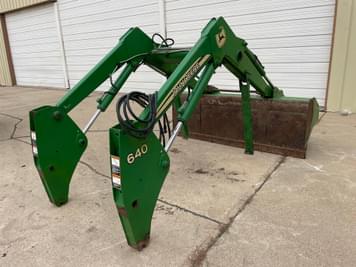Main image John Deere 640