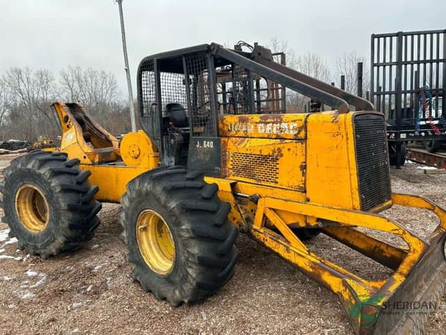 Image of John Deere 640 equipment image 1