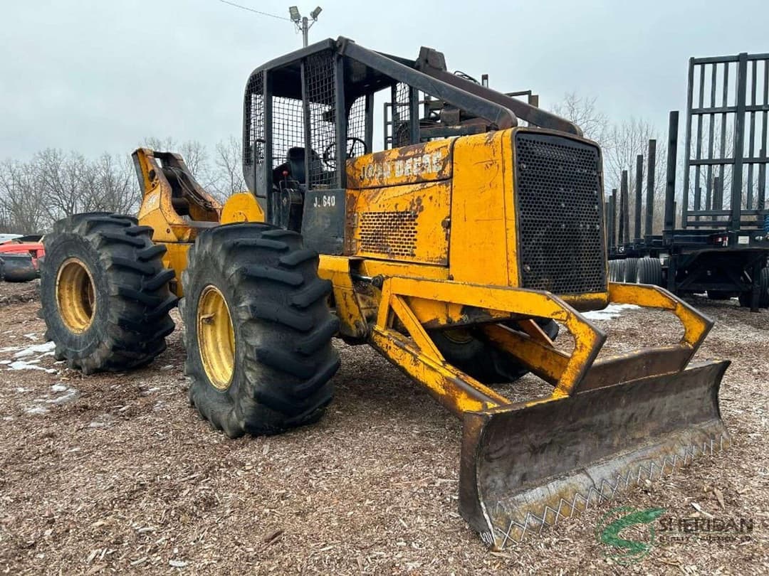 Image of John Deere 640 Primary image