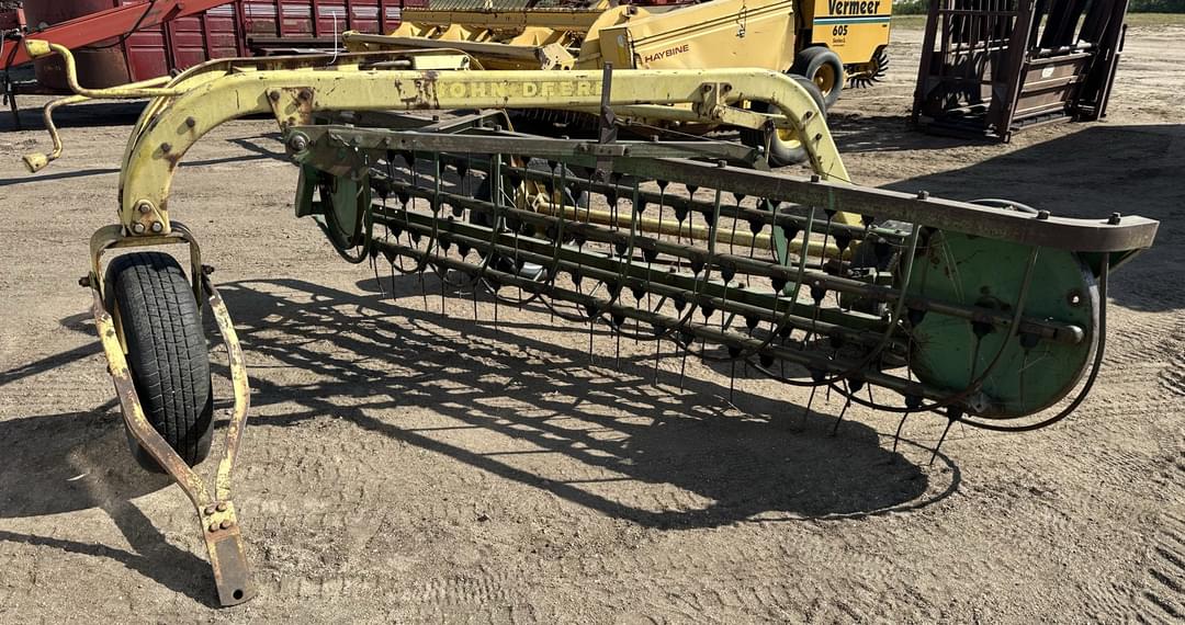 Image of John Deere 640 Primary image