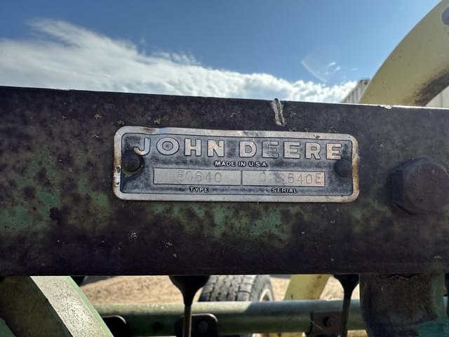 Image of John Deere 640 equipment image 3