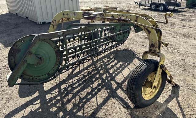 Image of John Deere 640 equipment image 1