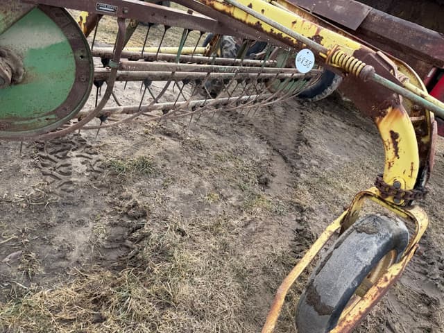 Image of John Deere 640 equipment image 2