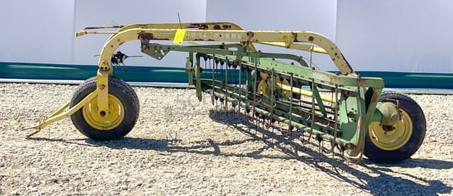 Image of John Deere 640 equipment image 3