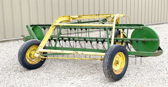 Image of John Deere 640 equipment image 4