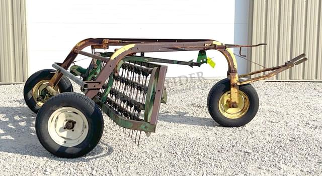 Image of John Deere 640 equipment image 2