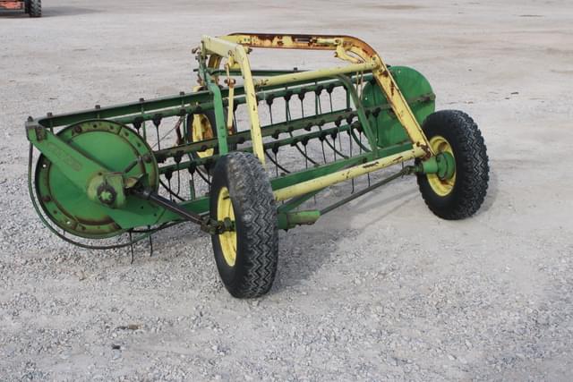 Image of John Deere 640 equipment image 3