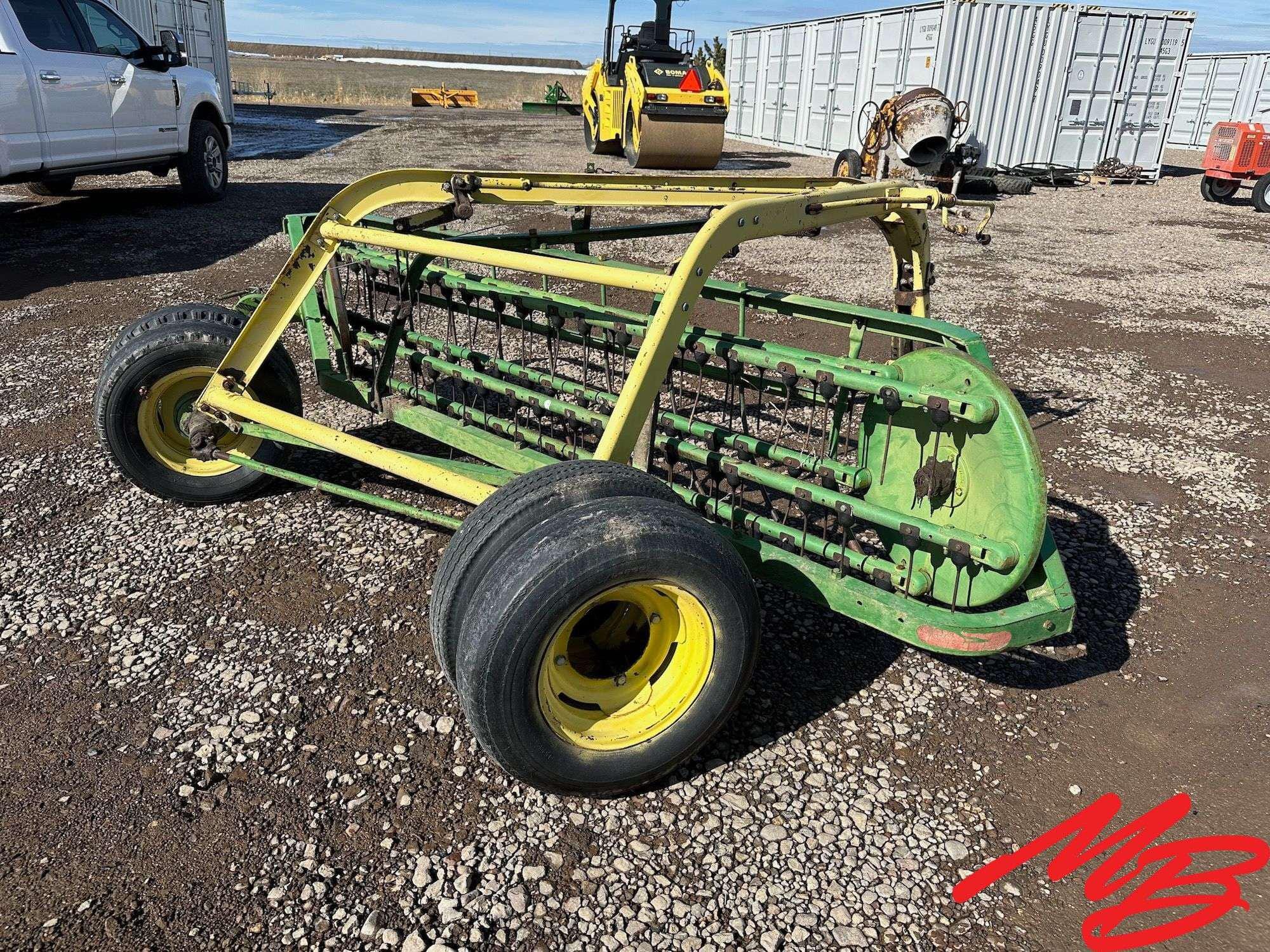 Main image John Deere 640