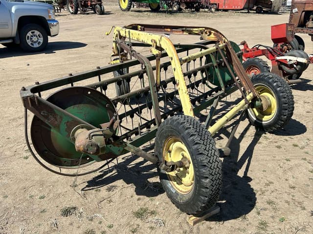 Image of John Deere 640 equipment image 2