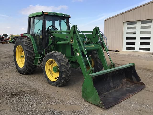 Image of John Deere 6400 equipment image 2