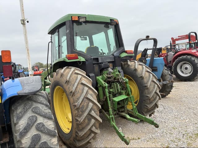 Image of John Deere 6400 equipment image 3