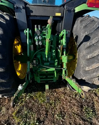 Image of John Deere 6400 equipment image 2