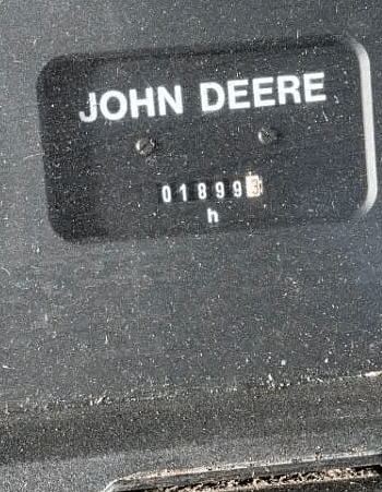 Image of John Deere 6400 equipment image 4