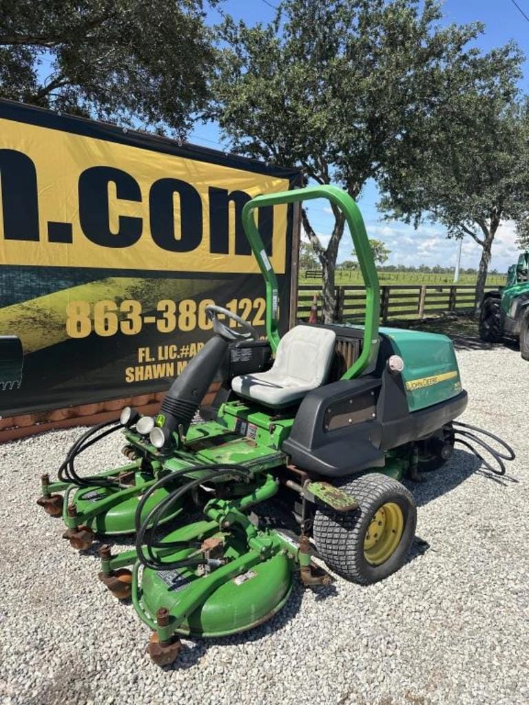 John Deere 7400 Equipment Image0