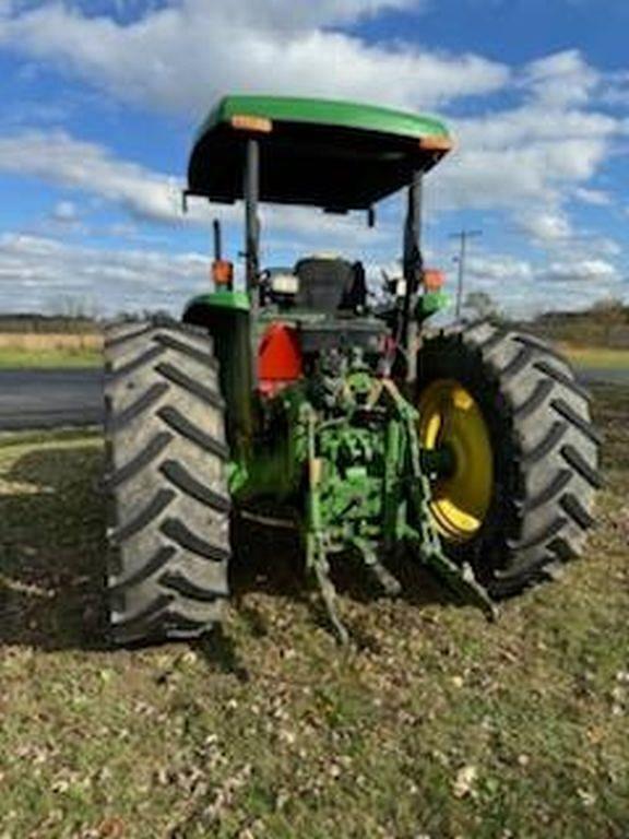 Image of John Deere 6400 equipment image 4