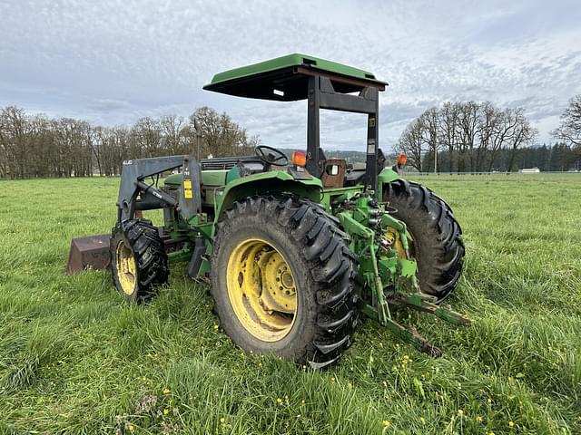 Image of John Deere 6400 equipment image 2