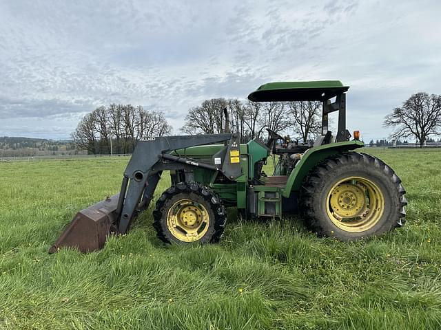 Image of John Deere 6400 equipment image 1