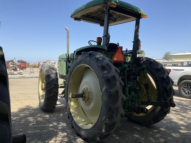 Image of John Deere 6400 equipment image 4