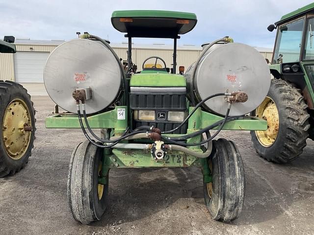 Image of John Deere 6400 equipment image 1