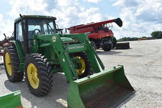 Image of John Deere 6400 equipment image 3