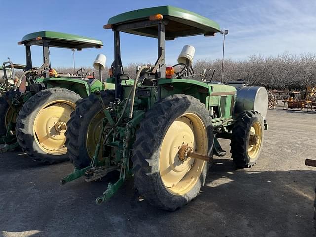 Image of John Deere 6400 equipment image 3