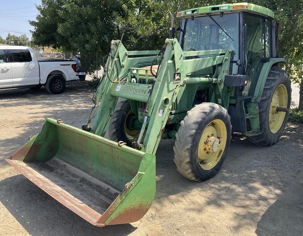 Image of John Deere 6400 Primary image