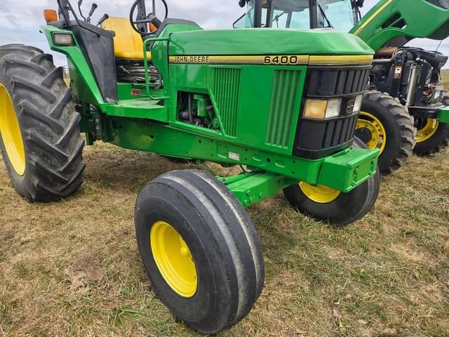 Image of John Deere 6400 equipment image 3