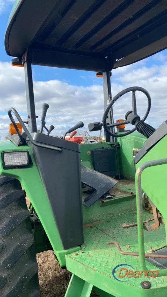 Image of John Deere 6400 equipment image 3
