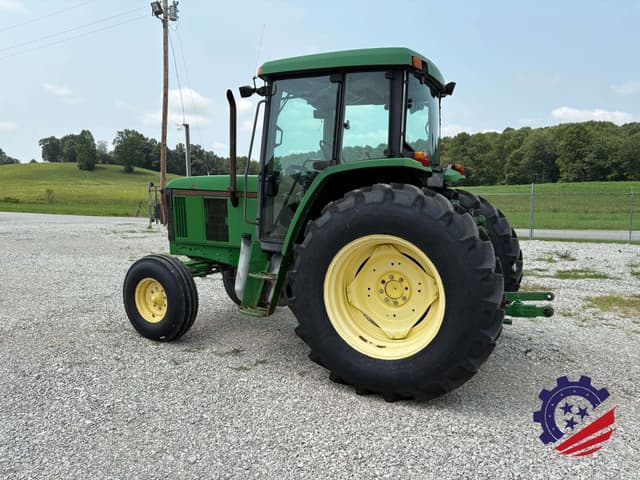 Image of John Deere 6405 equipment image 4