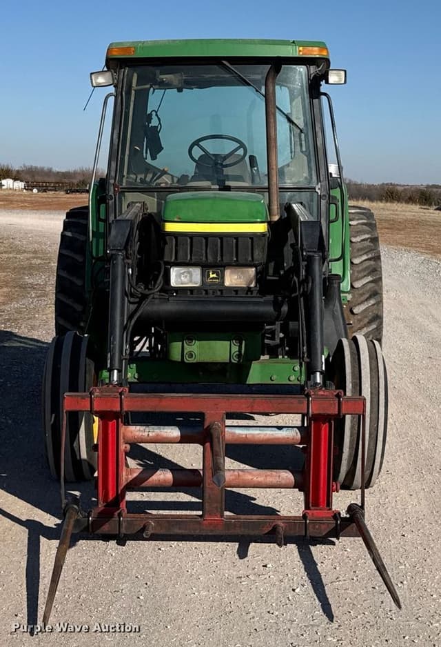 Image of John Deere 6405 equipment image 1