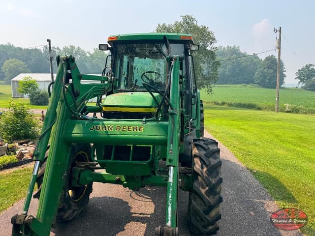 Image of John Deere 6405 equipment image 4