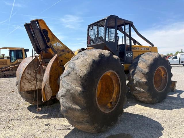 Image of John Deere 640D equipment image 3