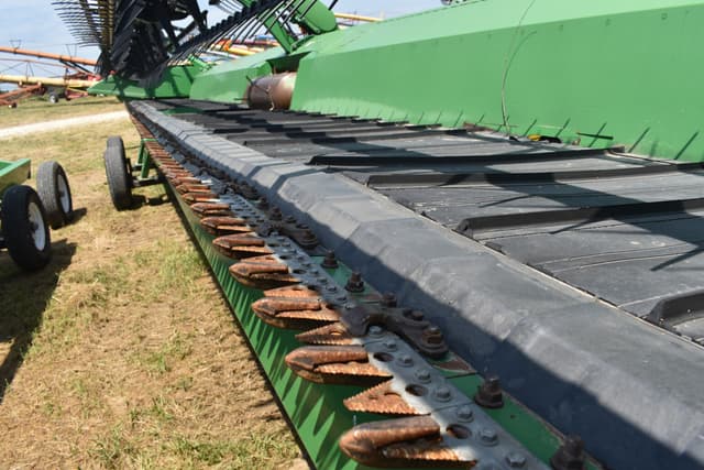 Image of John Deere 640FD equipment image 4