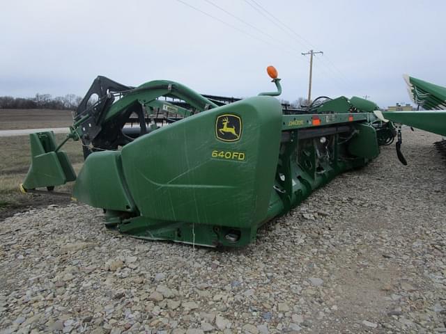 Image of John Deere 640FD equipment image 3