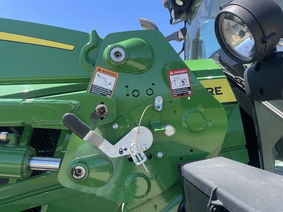 Image of John Deere 640R equipment image 1