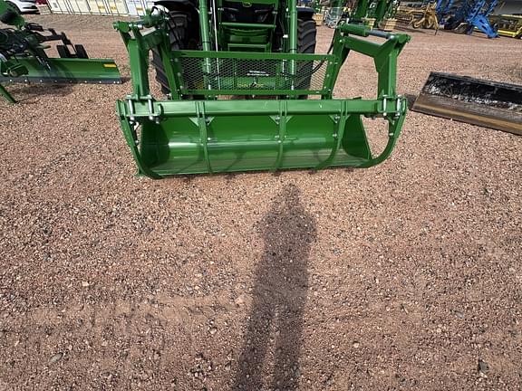 Image of John Deere 640R equipment image 2