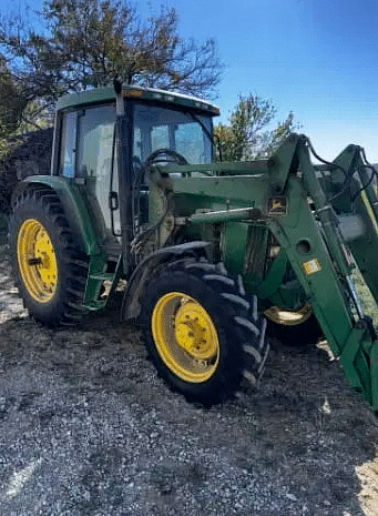 Image of John Deere 6410 equipment image 1