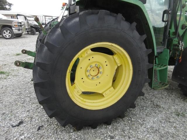 Image of John Deere 6410 equipment image 4