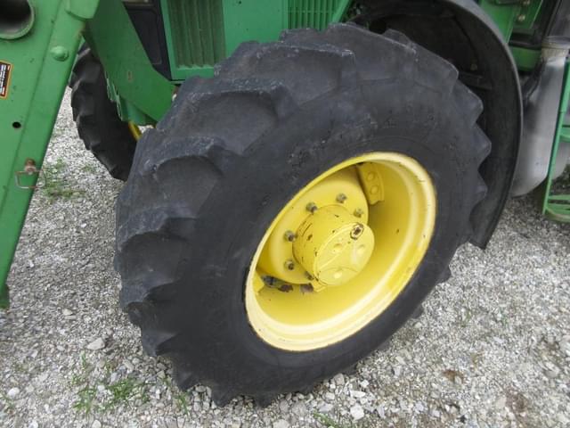 Image of John Deere 6410 equipment image 1