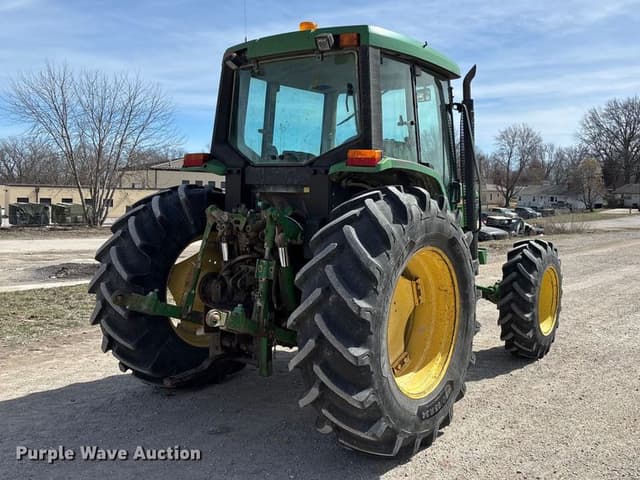 Image of John Deere 6410 equipment image 4