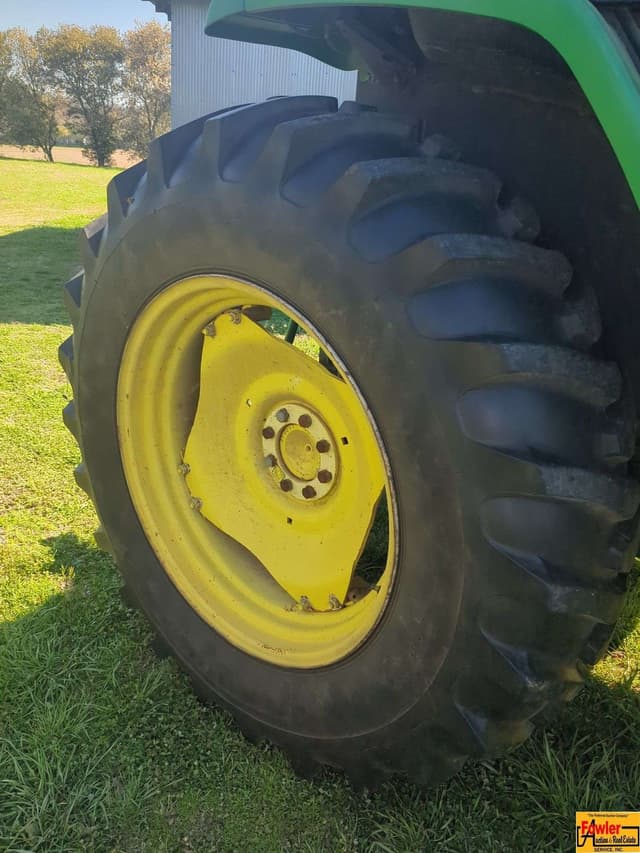 Image of John Deere 6410 equipment image 4