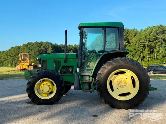 Image of John Deere 6410 equipment image 4