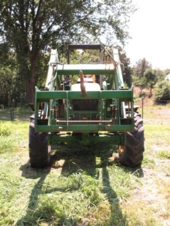 Image of John Deere 6410 equipment image 1
