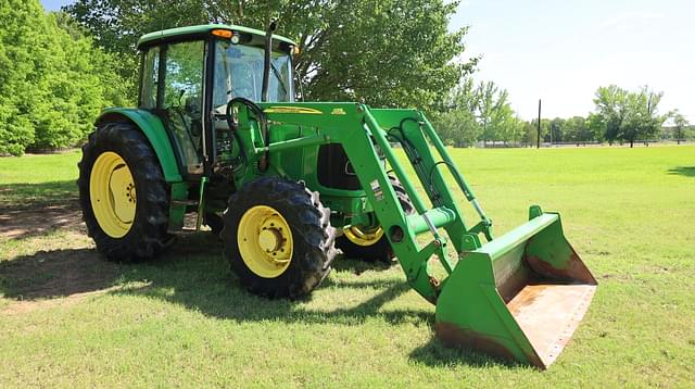 Image of John Deere 6415 equipment image 2