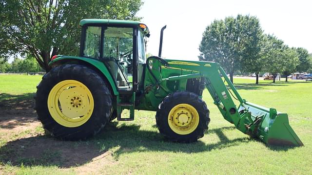 Image of John Deere 6415 equipment image 3