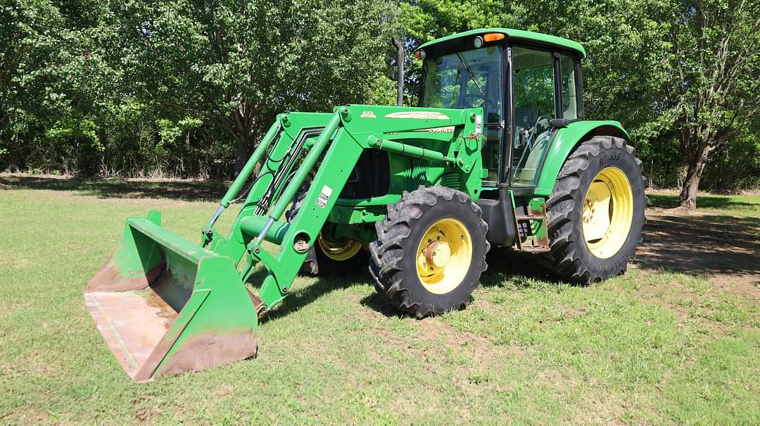 Image of John Deere 6415 Primary image