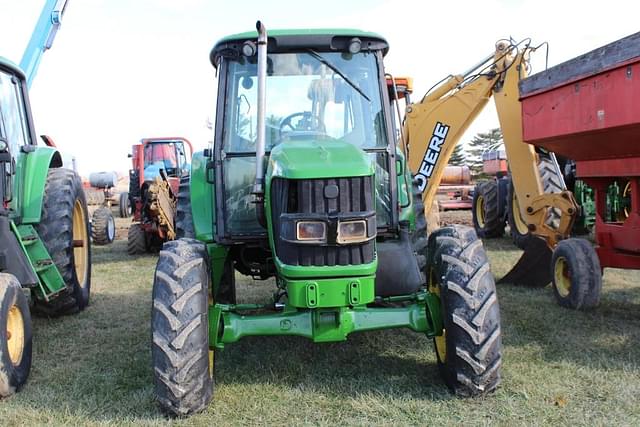 Image of John Deere 6415 equipment image 1