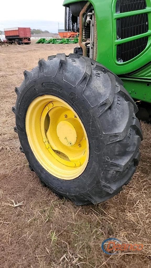 Image of John Deere 6415 equipment image 3