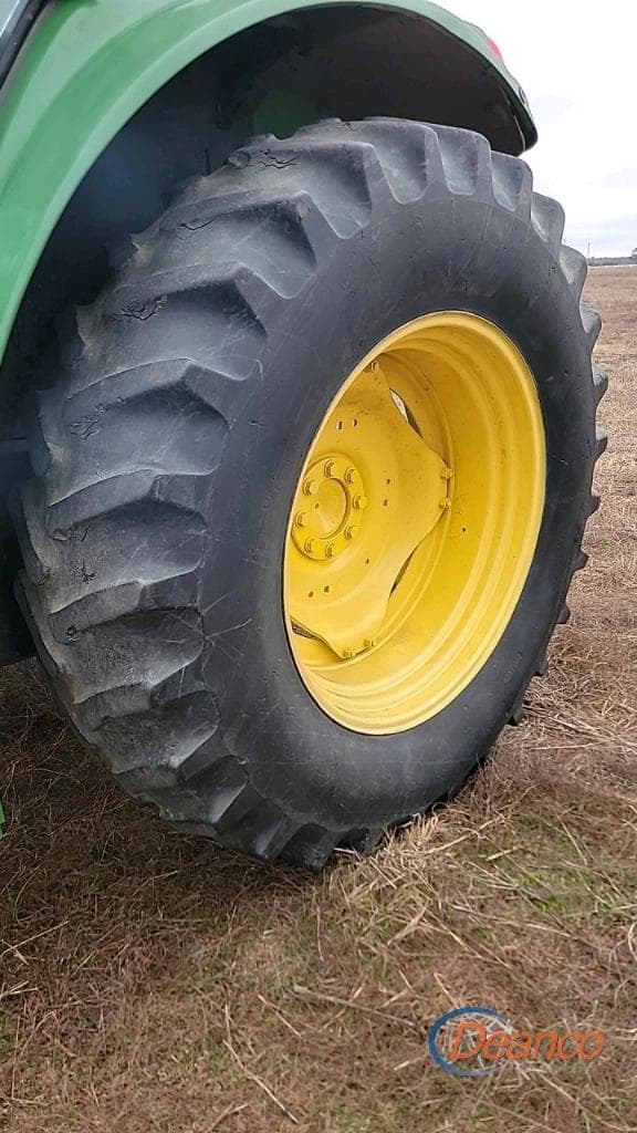 Image of John Deere 6415 equipment image 4